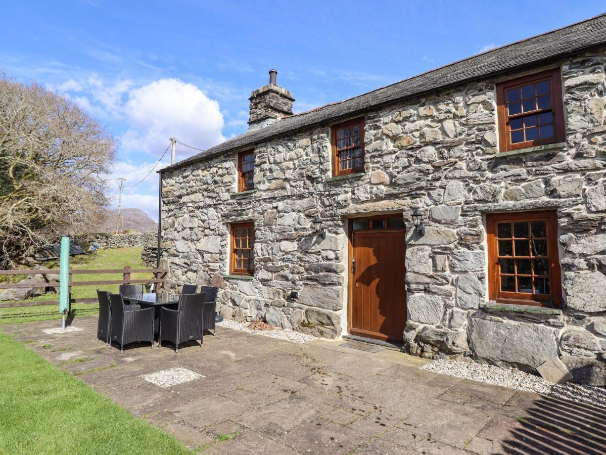 Cwm Yr Afon Mawr Villa Ланбедър Екстериор снимка
