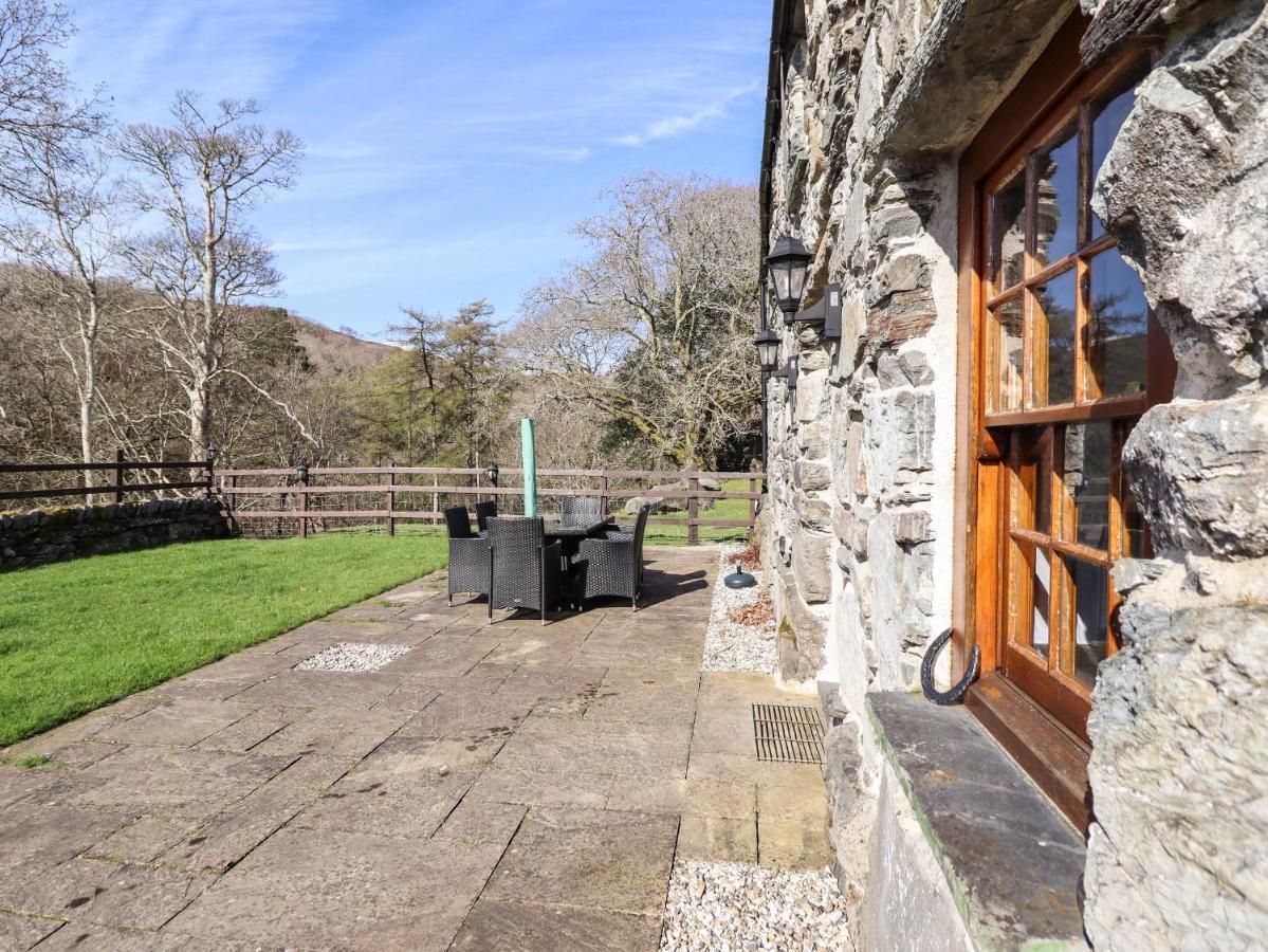 Cwm Yr Afon Mawr Villa Ланбедър Екстериор снимка
