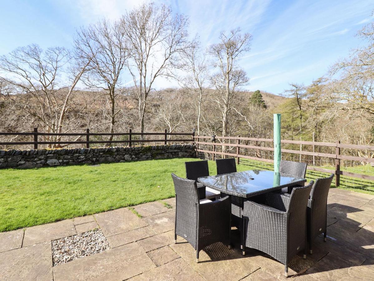 Cwm Yr Afon Mawr Villa Ланбедър Екстериор снимка